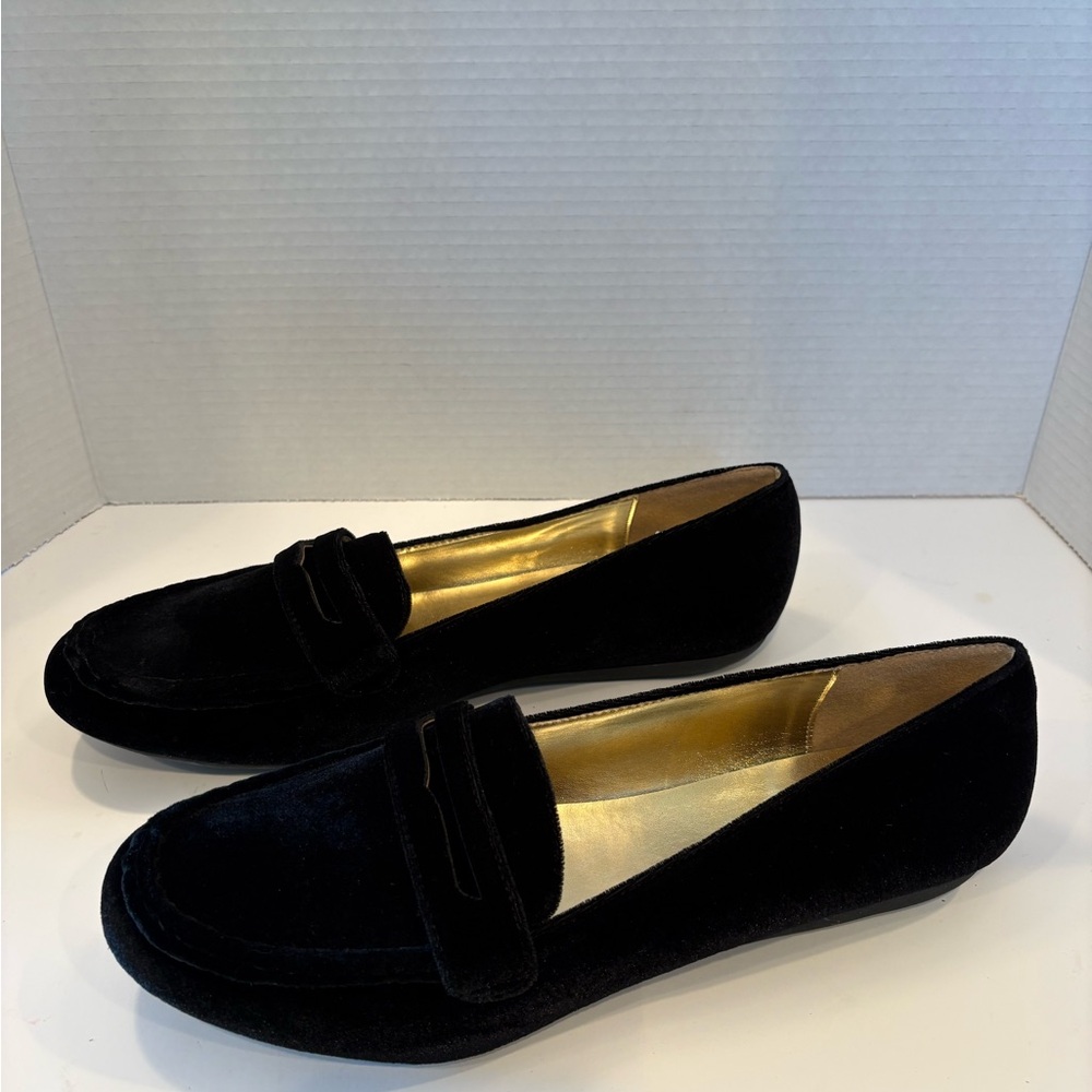 Bellini Black Velvet Flats Size 13 M - NEW IN BOX